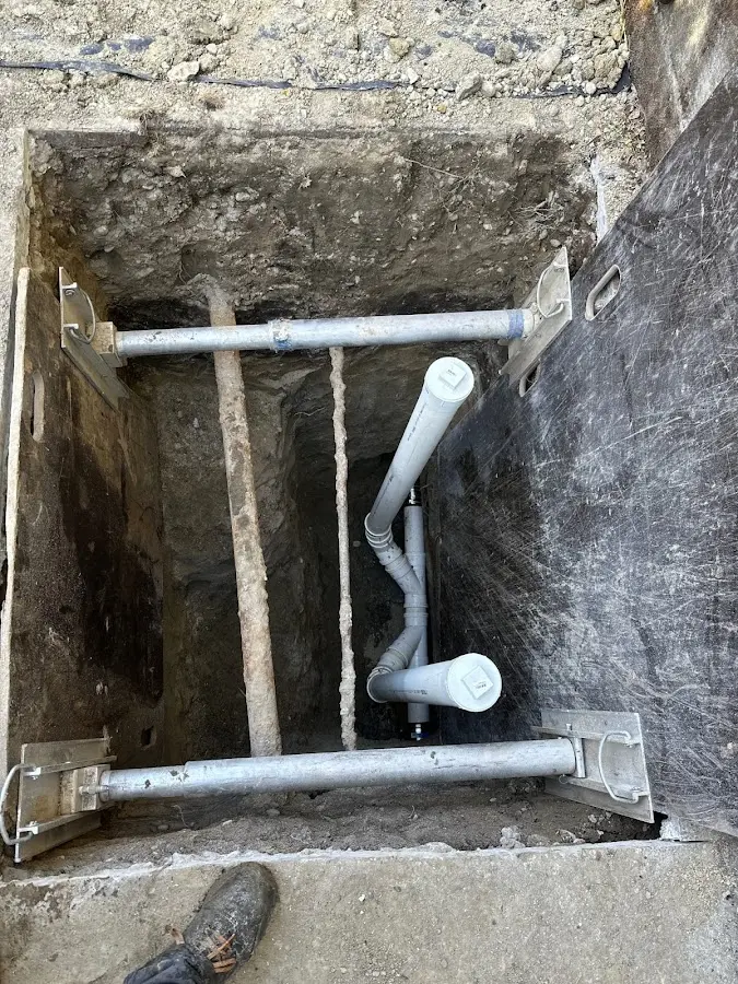 Experienced plumber completing Gas Line Repair work in Benbrook